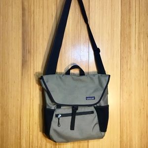 Patagonia Olive Green Messenger Shoulder Strap Bag